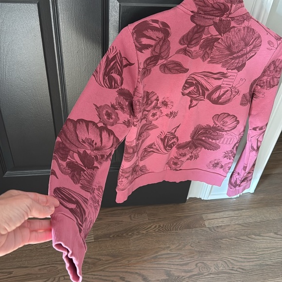 Puma flower print track zippered jacket
Dusty orchid color - Picture 4 of 8
